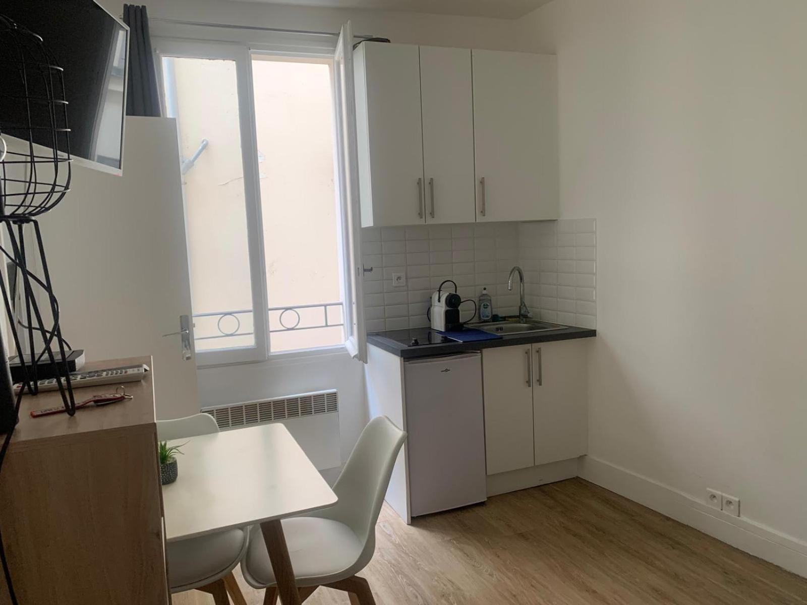 Studio Confortable, Renove Et Bien Equipe Proche Austerlitz Paris Exteriör bild